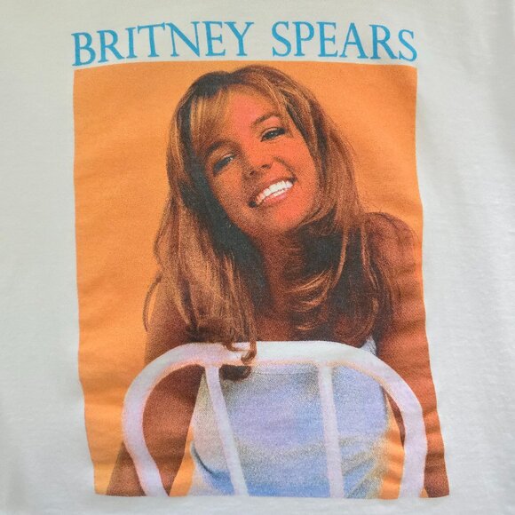Britney Spears Cropped Oversized Graphic Tee Shirt - Picture 6 of 10